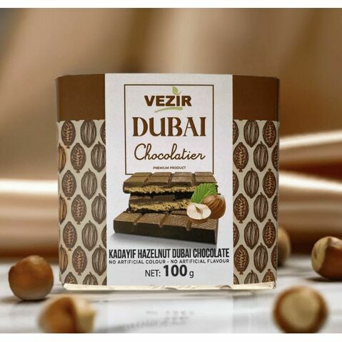 Barre chocolatée de Dubaï à la praline et aux noisettes