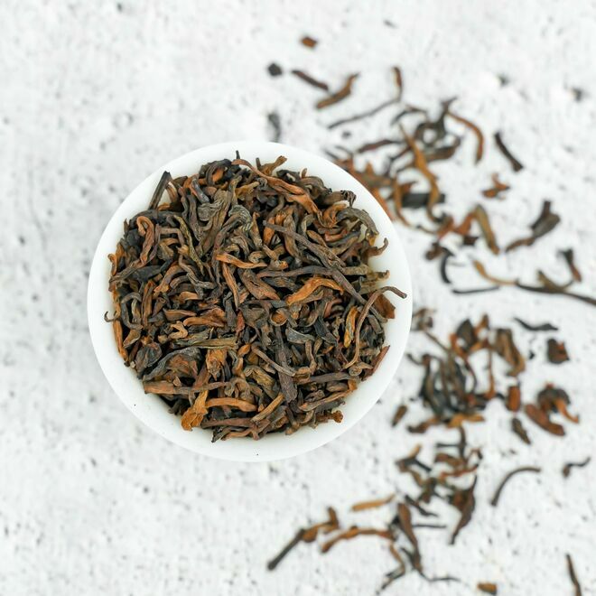 Pu'erh mûr impérial aux pointes dorées
